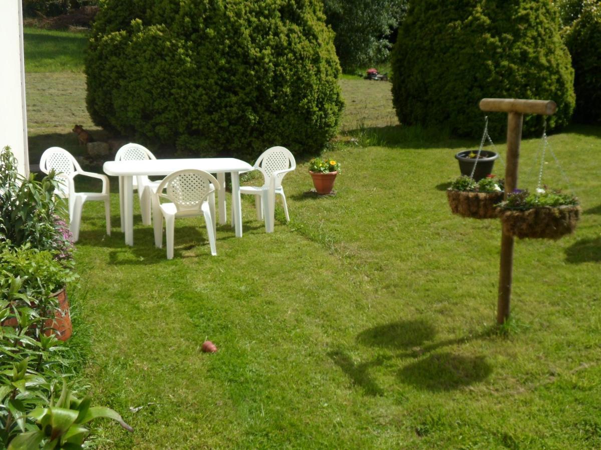 Riverside Bed And Breakfast Huelgoat Exteriér fotografie
